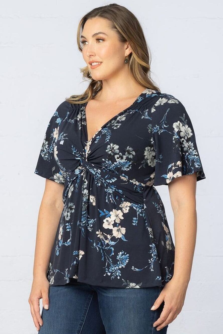 Kiyonna Top 3X Floral Feminine Tunic Abby Twist Style Flutter Sleeves Stretch